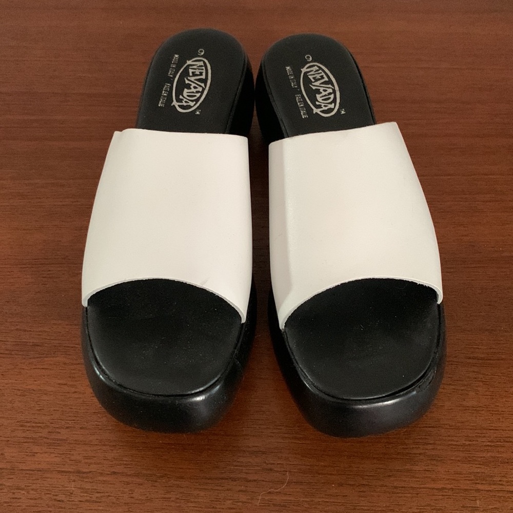 NEVADA - White Leather Chunky Platform Slides